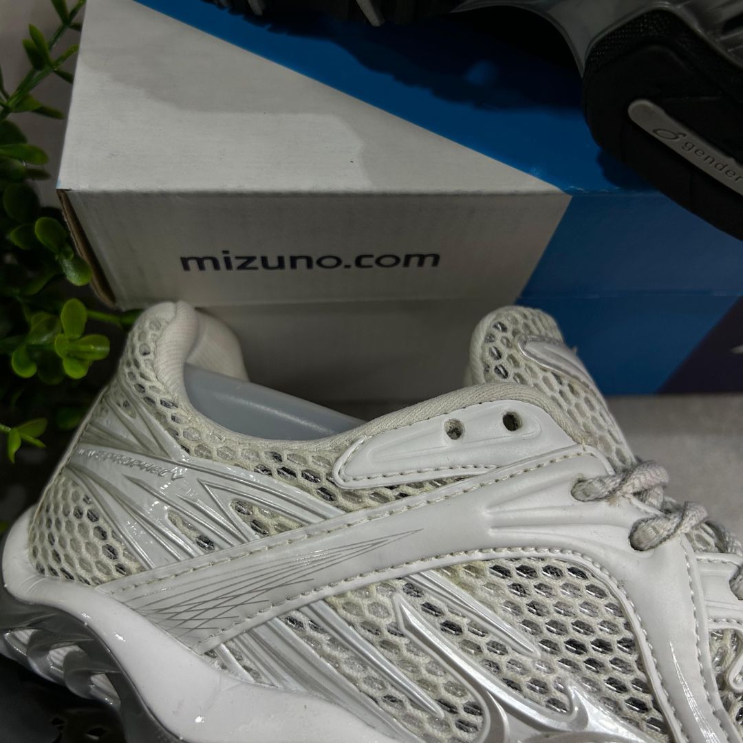 Tenis Mizuno 08