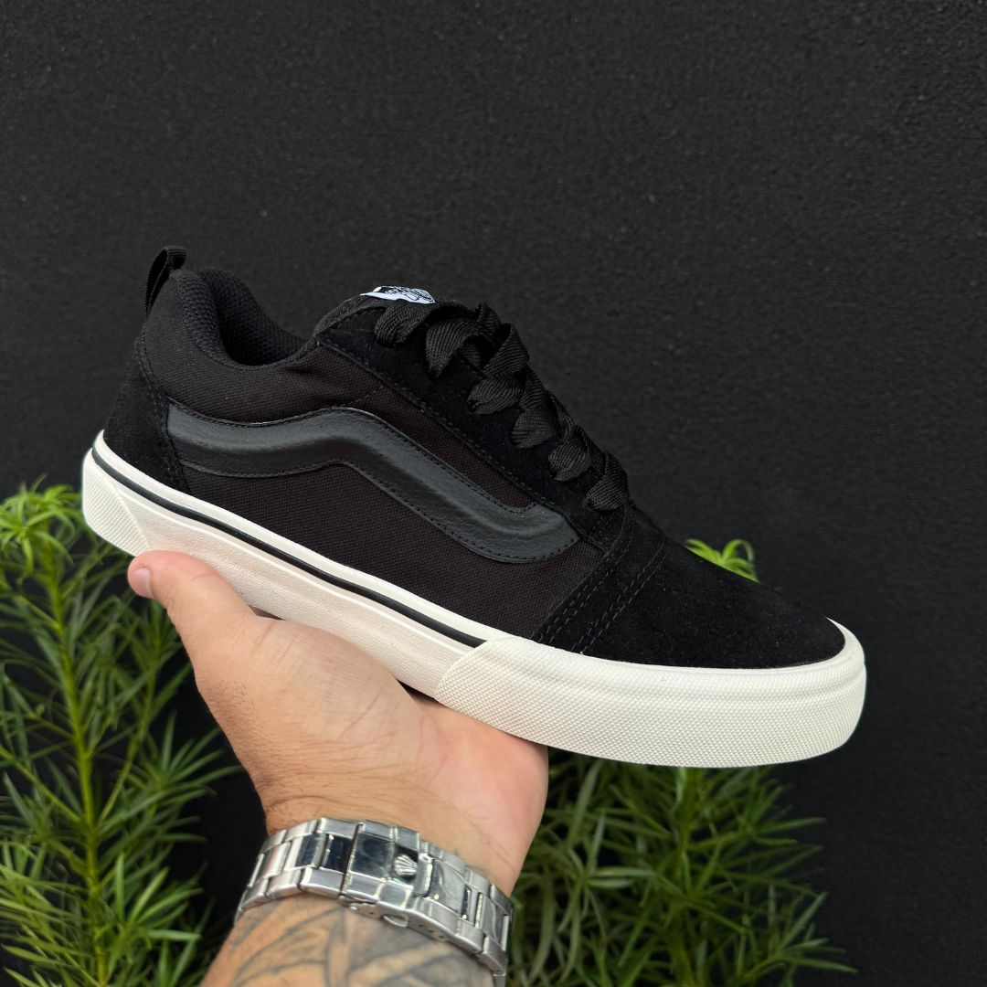 VANS KNU SKOOL